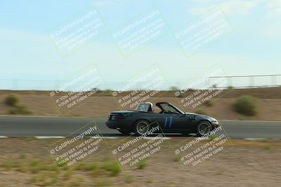 media/Jun-01-2025-CalClub SCCA (Sun) [[eae223c5dd]]/Group 1/Track Event 5/